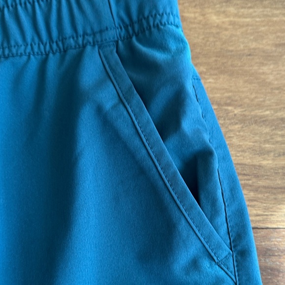 Gerry Weber Men's Teal Athletic Shorts with Drawstring - Picture 8 of 8
